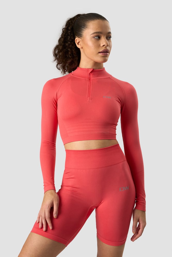 define cropped 1/4 zip coral