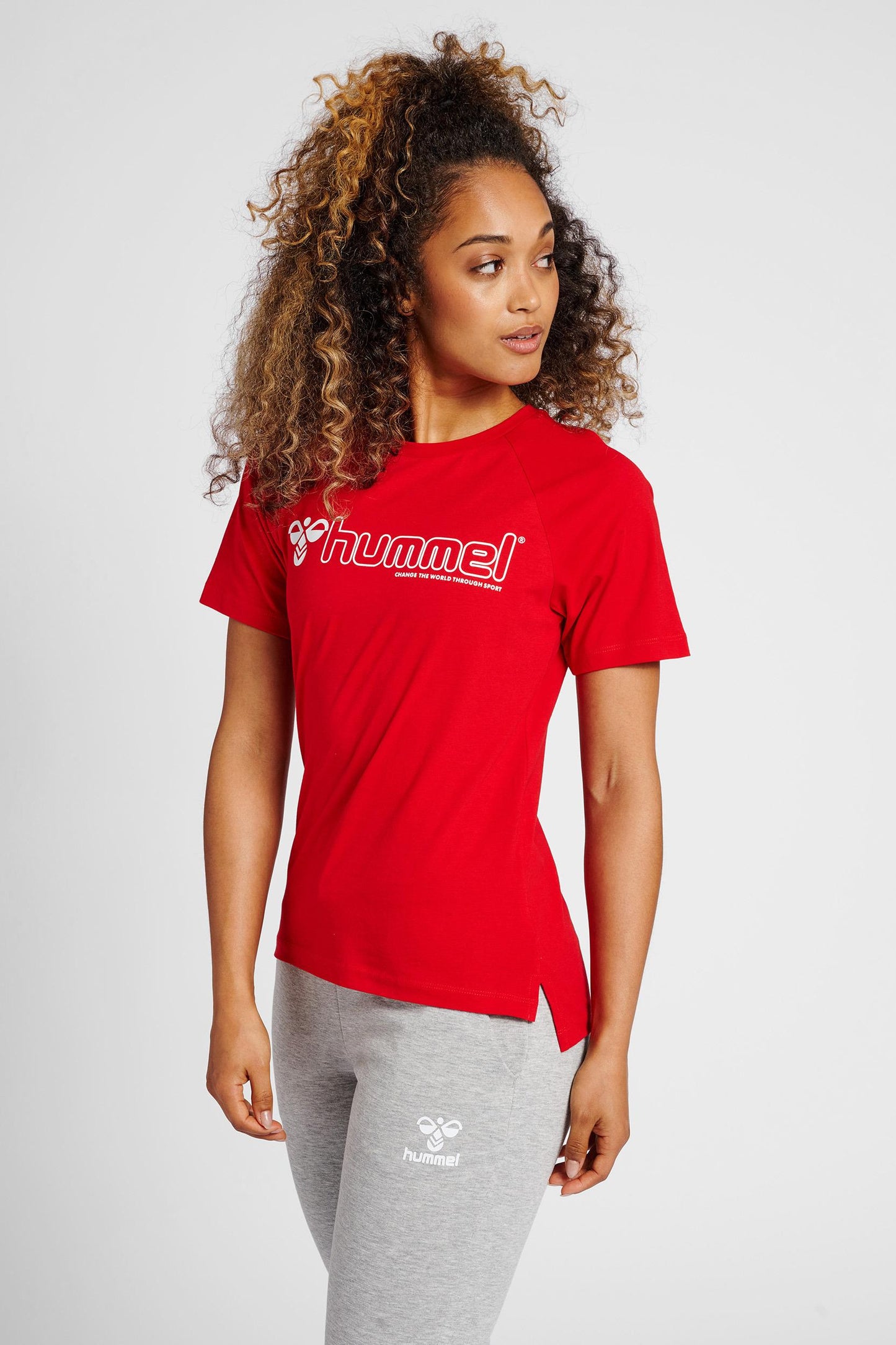 HUMMEL - Hmlnoni 2.0 T-shirt - Barbados Cherry