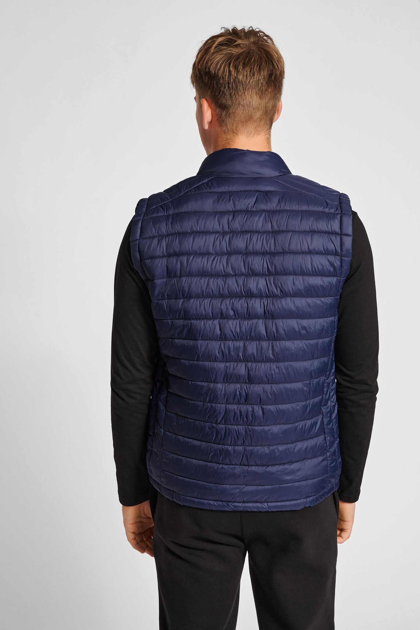 HUMMEL - Hmlred Quilted Waistcoat - Marine