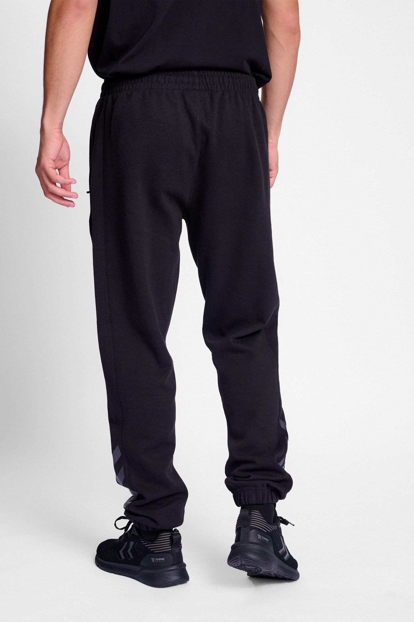 HUMMEL - Hmltravel Sweat Pants - Black