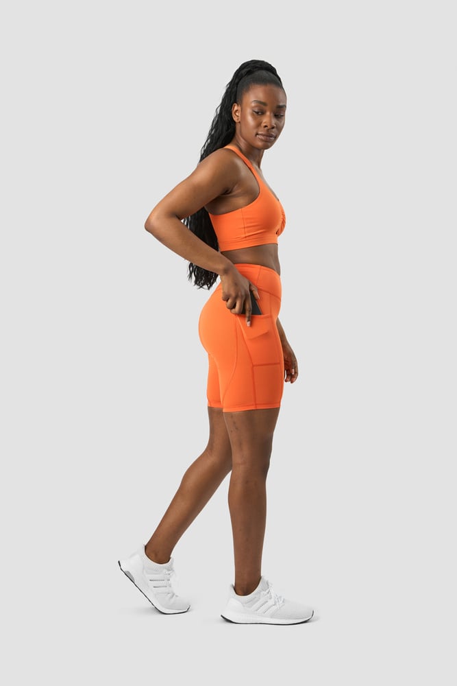 scrunch v-shape pocket biker shorts orange